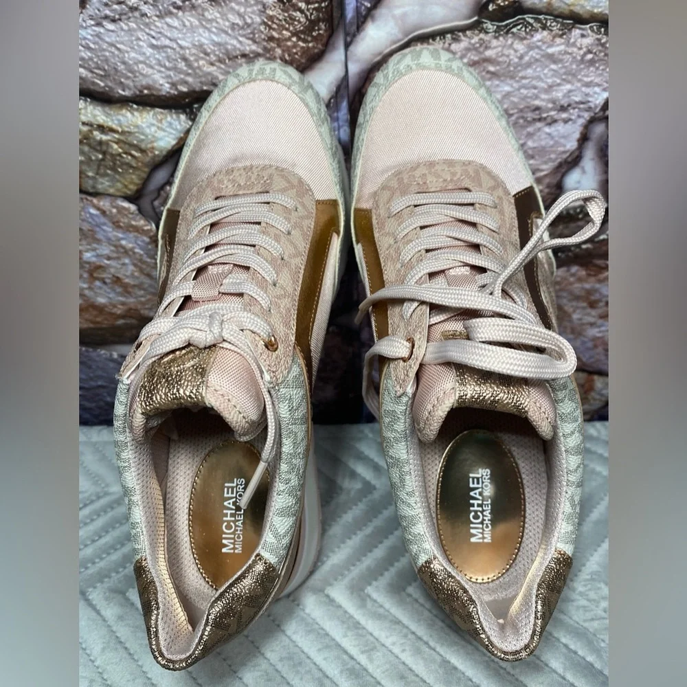 MICHAEL KORS MADDY TRAINER TECH CANVAS - Picture 4 of 9